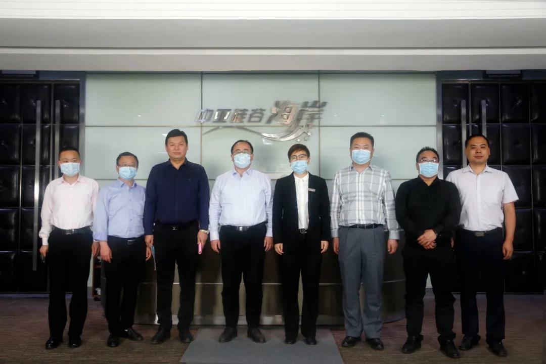 湖北省枣阳市领导一行莅临中亚硅谷海岸